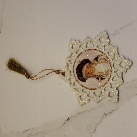 trisha Romance 2005 Ornament Porcelain Snowflake Gold Tassel 4.5"Diam - Picture 3 of 8
